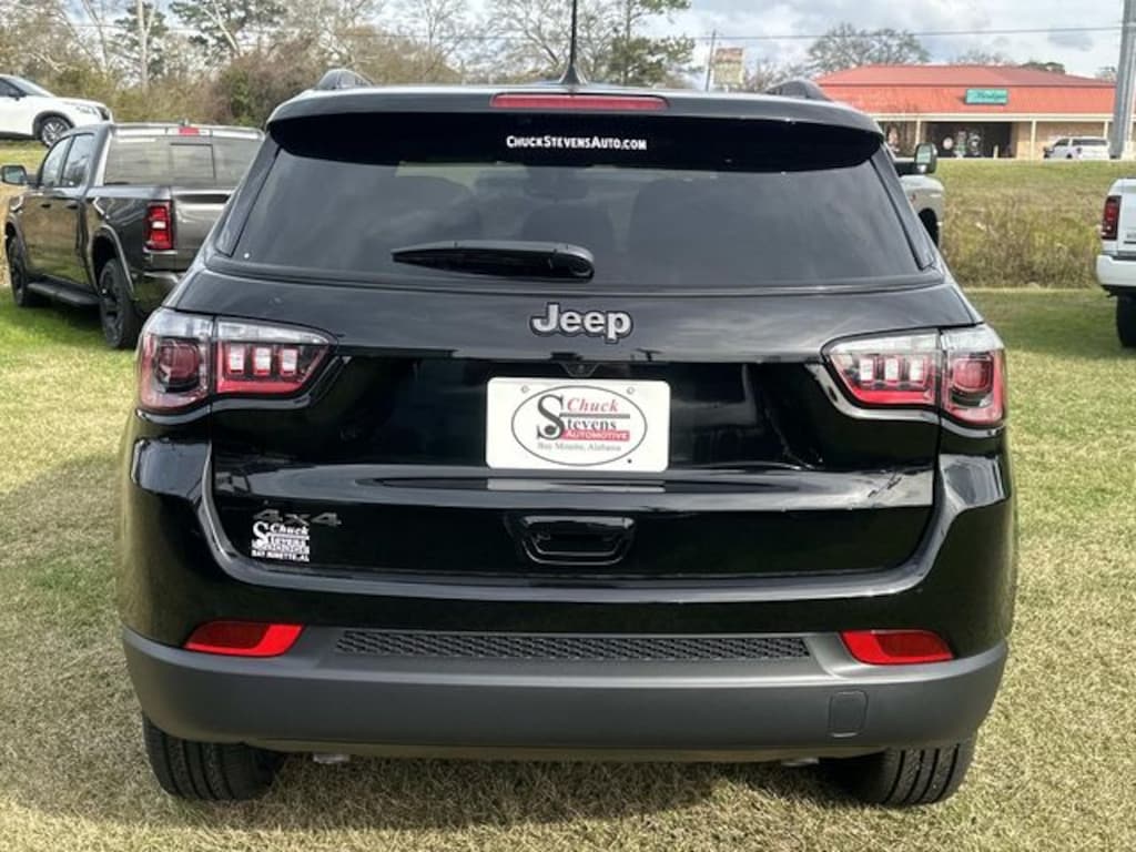 New 2026 Jeep Compass Latitude Sport Utility