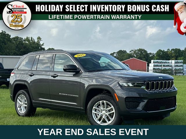 2025 Jeep Grand Cherokee Laredo's photo