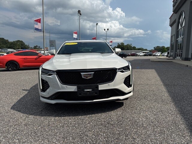 2022 Cadillac CT4 photo 2