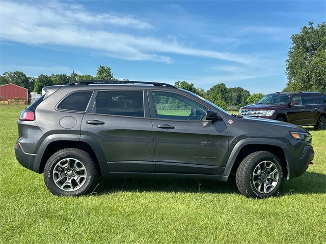 2022 Jeep Cherokee Trailhawk photo 4