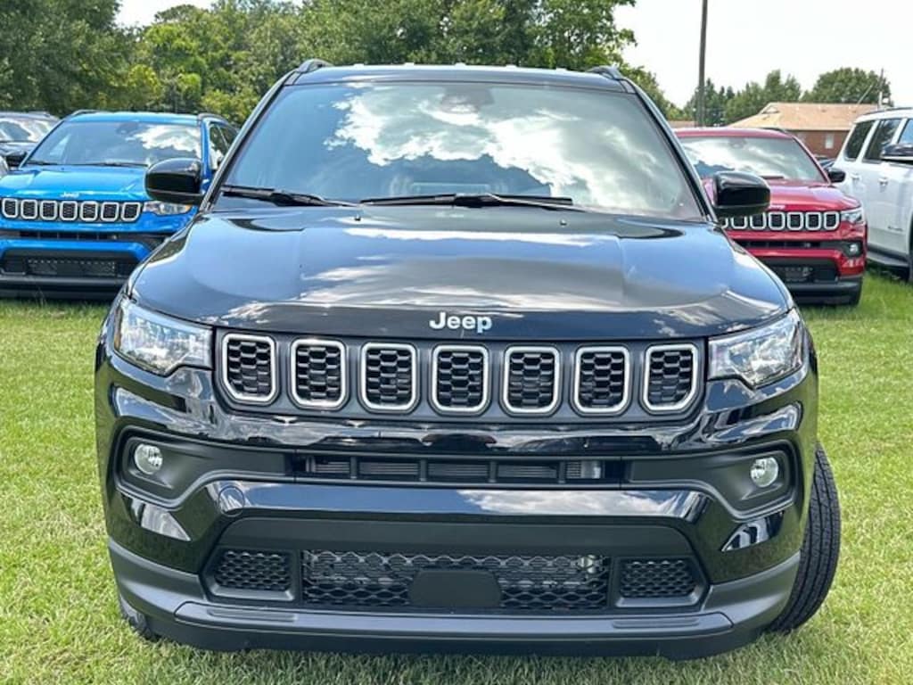 New 2025 Jeep Compass Latitude Sport Utility
