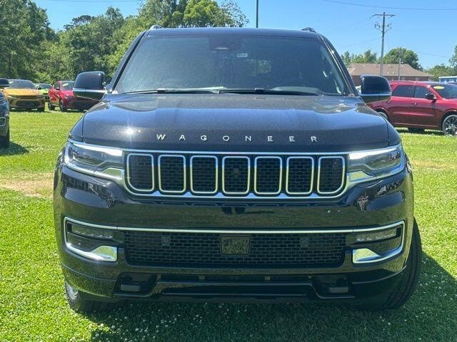 2024 Jeep Wagoneer Base photo 2