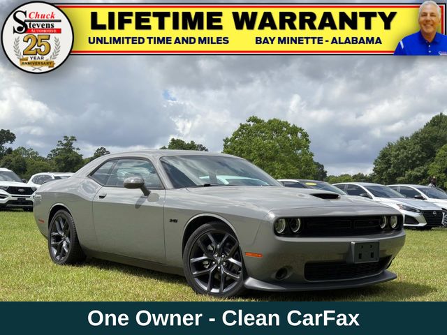 2023 Dodge Challenger R/T's photo