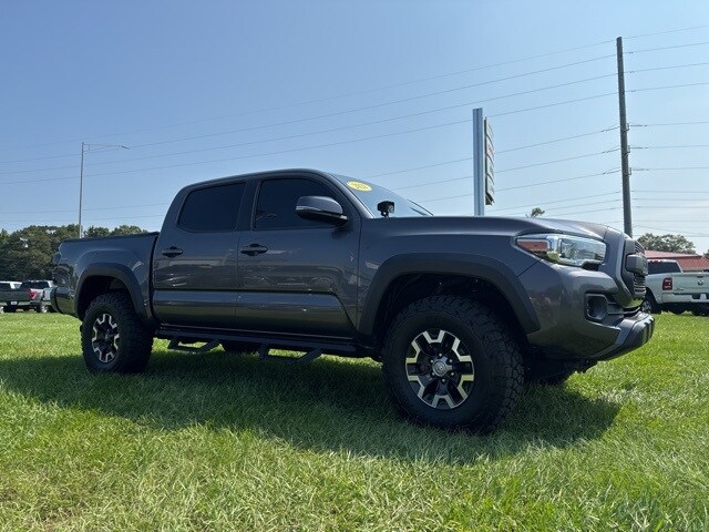 2021 Toyota Tacoma V6 Double Cab photo 3