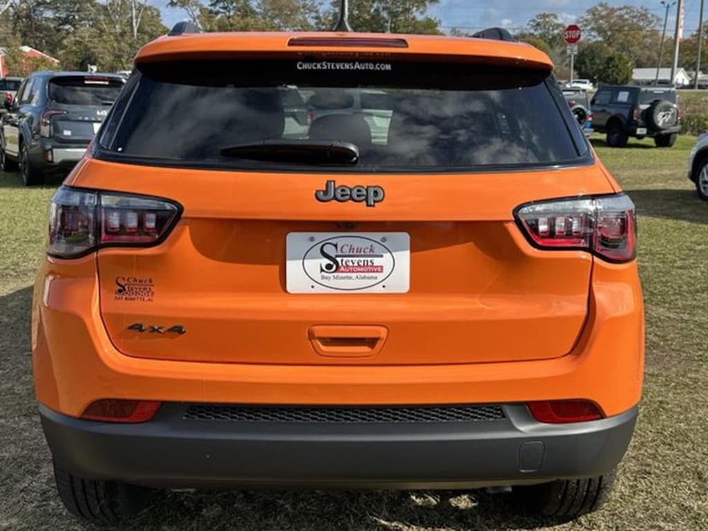 New 2026 Jeep Compass Latitude Sport Utility