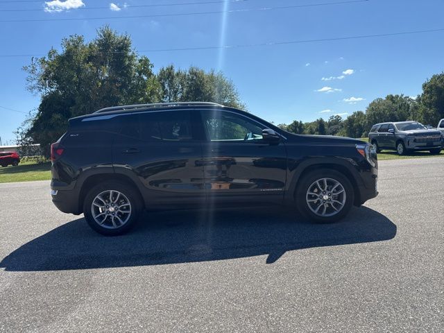 2024 Gmc Terrain SLT photo 3