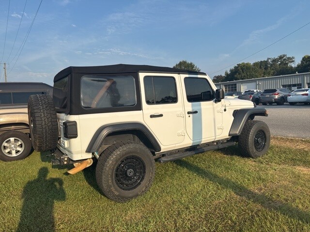 2018 Jeep Wrangler Unlimited Sport S photo 2