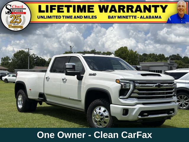 2024 Chevrolet Silverado HD High Country 4WD Crew Cab Long Box DRW's photo