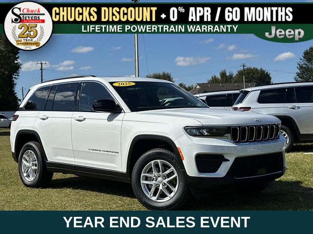 2025 Jeep Grand Cherokee Laredo's photo