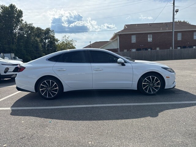 2023 Hyundai Sonata Limited photo 3