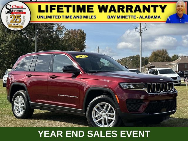 2025 Jeep Grand Cherokee Laredo's photo