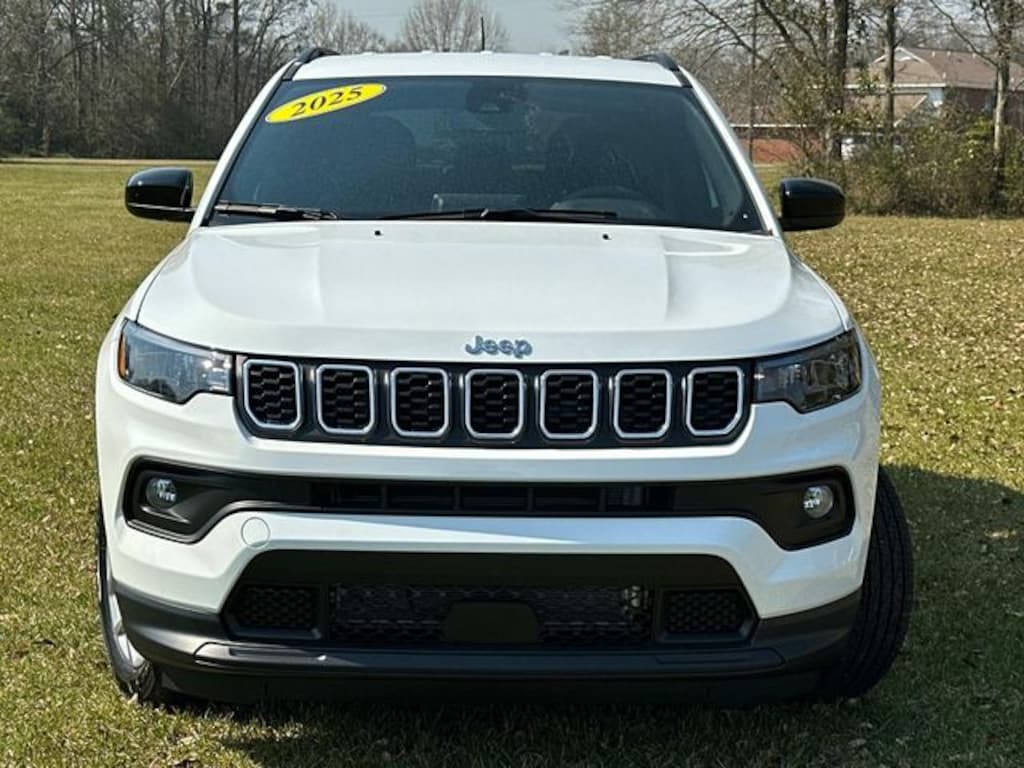 New 2025 Jeep Compass Latitude Sport Utility