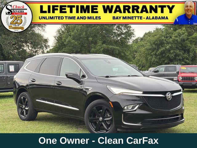 2023 Buick Enclave Essence's photo