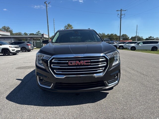 2024 Gmc Terrain SLT photo 2