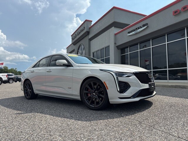 2022 Cadillac CT4 photo 3