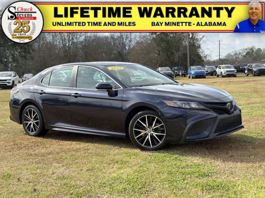 Used 2022 Toyota Camry SE Sedan