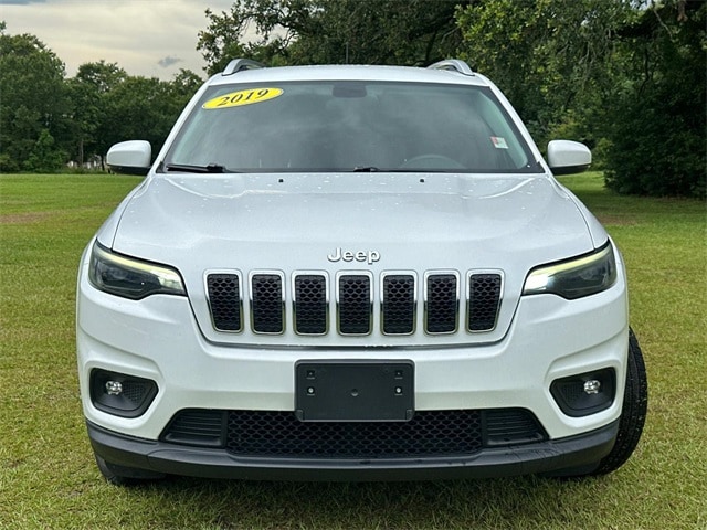 Used 2019 Jeep Cherokee Latitude with VIN 1C4PJLCB5KD443802 for sale in Bay Minette, AL