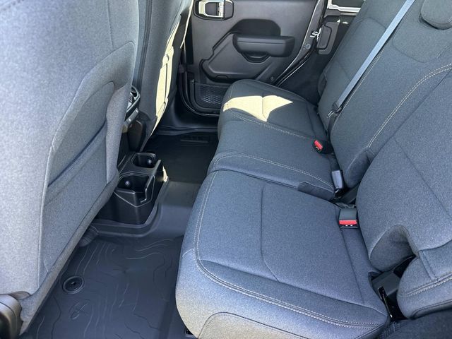 2026 Jeep Wrangler 4-Door Willys - Photo 20