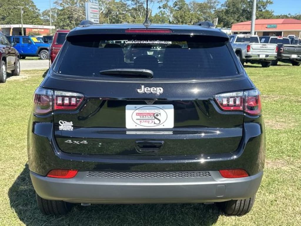 New 2026 Jeep Compass Latitude Sport Utility