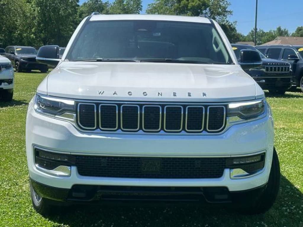 New 2024 Jeep Wagoneer Base Sport Utility