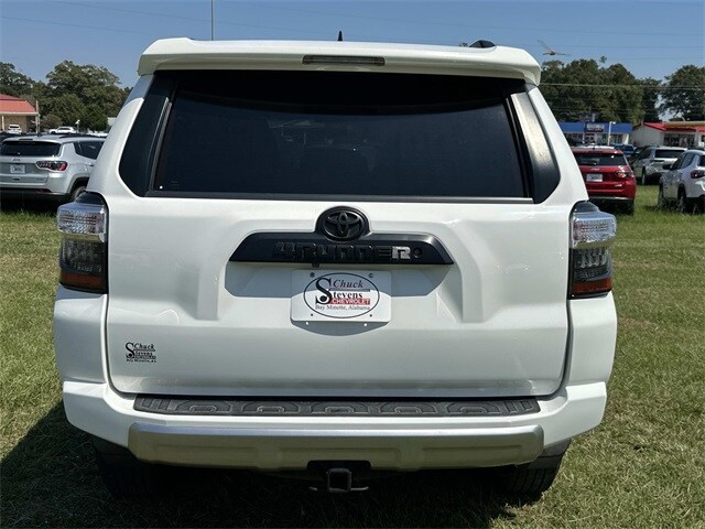 2017 Toyota 4Runner SR5 Premium photo 3