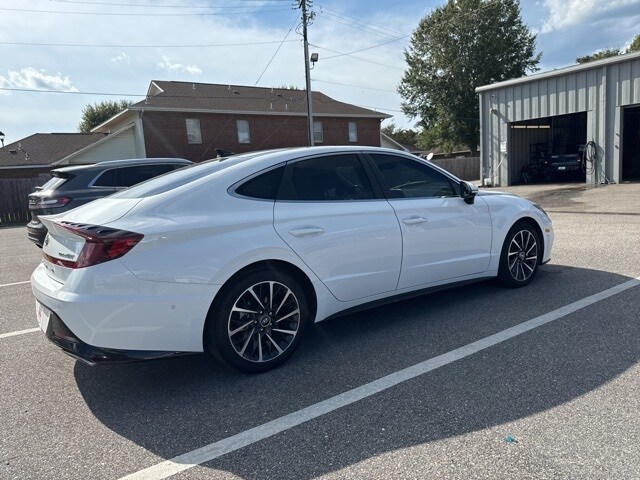 2023 Hyundai Sonata Limited photo 4