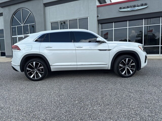 2024 Volkswagen Atlas Cross Sport SEL Premium R-Line photo 4