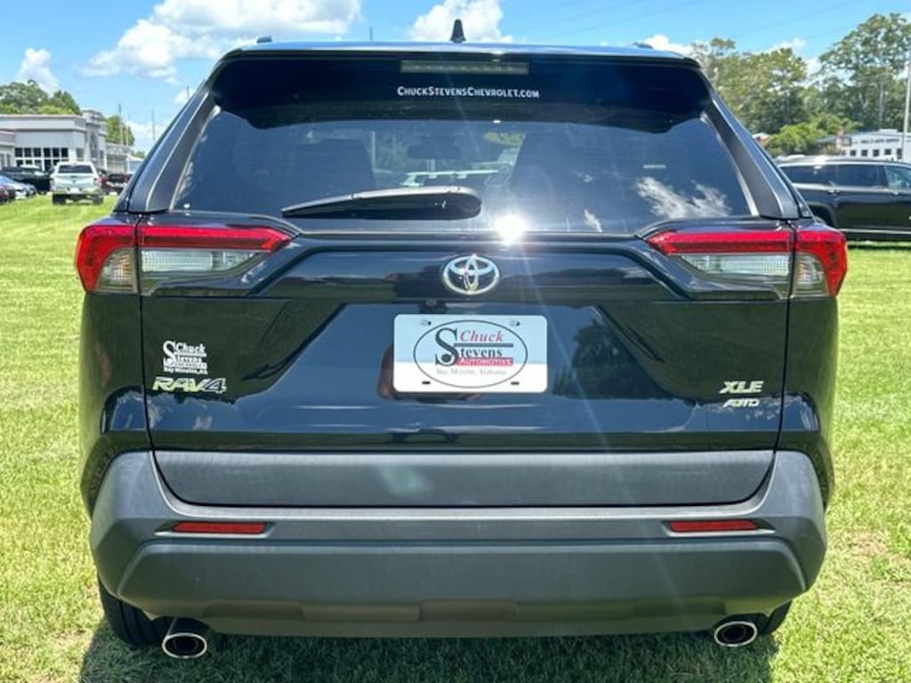 Used 2021 Toyota RAV4 XLE Premium SUV