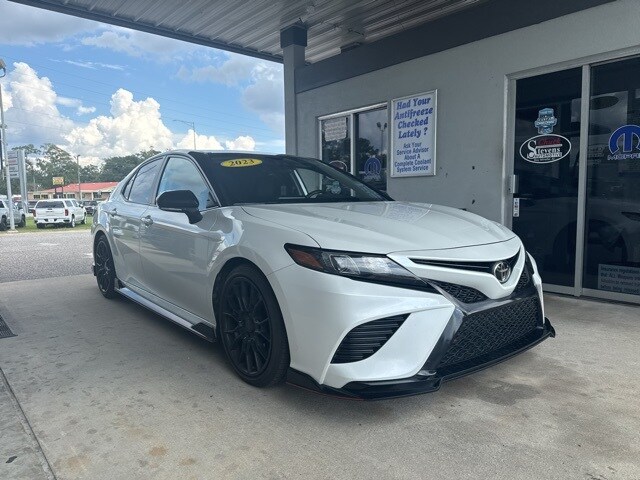 2023 Toyota Camry XSE photo 2