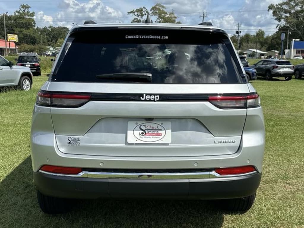 New 2025 Jeep Grand Cherokee Laredo X Sport Utility