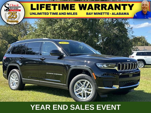 2025 Jeep Grand Cherokee L Laredo's photo