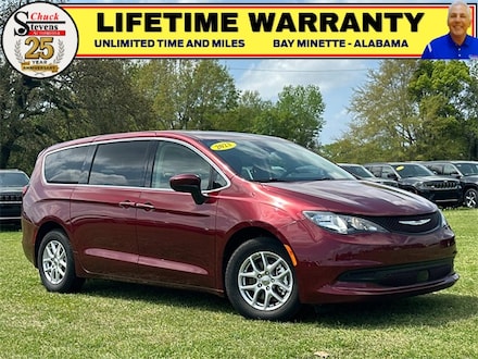 2023 Chrysler Voyager LX Minivan/Van