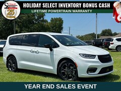 2026 Chrysler Pacifica Select Passenger Van