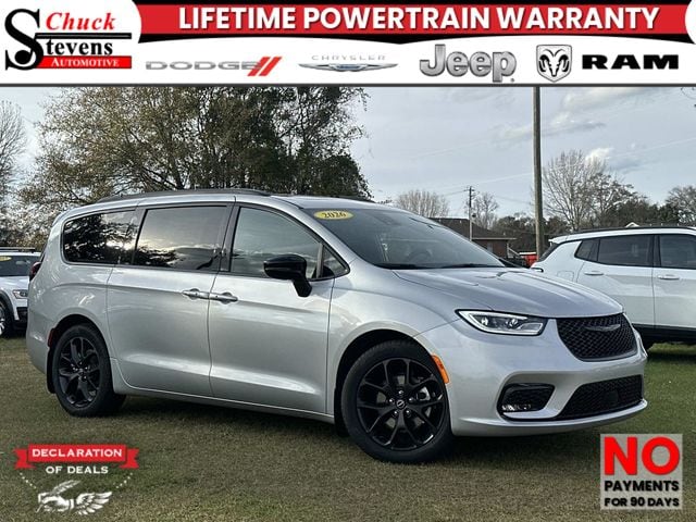 2026 Chrysler Pacifica Limited's photo