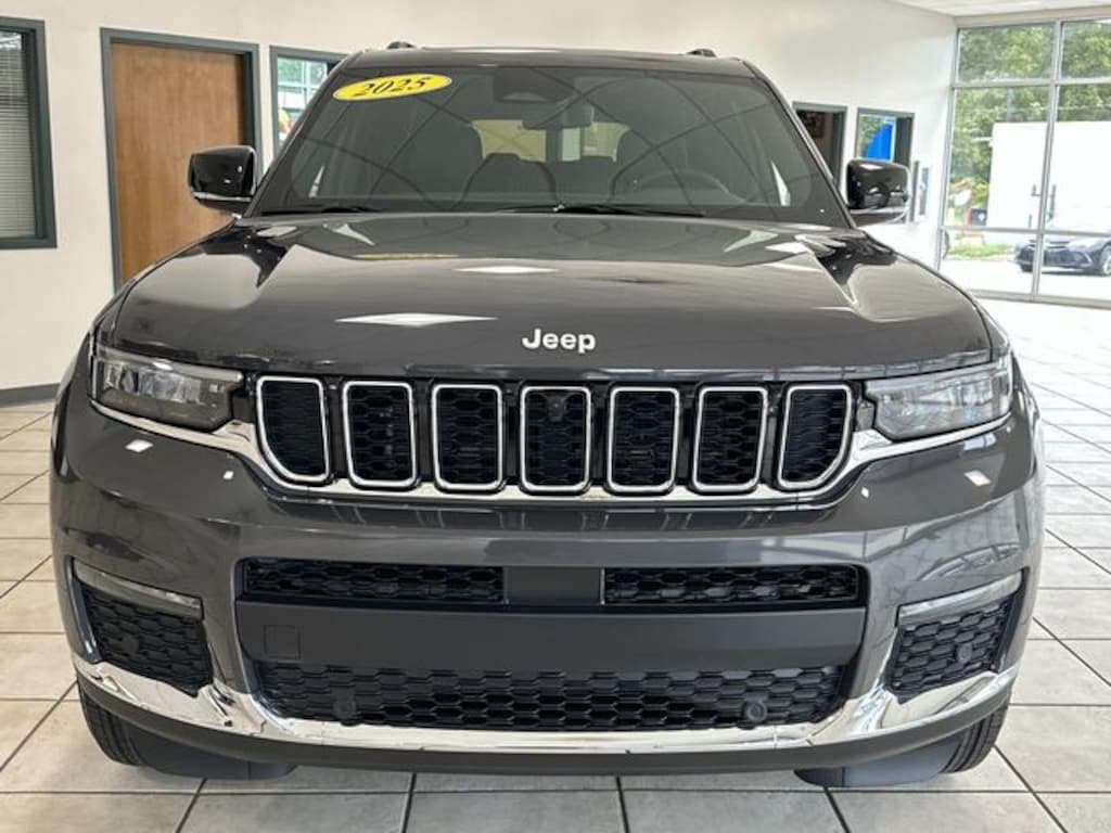New 2025 Jeep Grand Cherokee L Limited Sport Utility