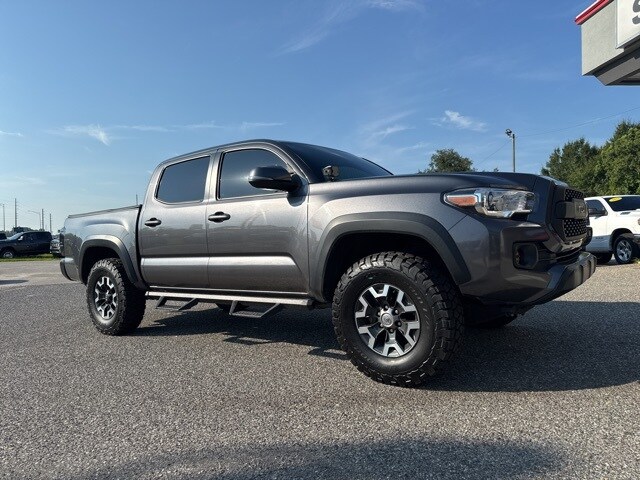2021 Toyota Tacoma V6 Double Cab photo 3