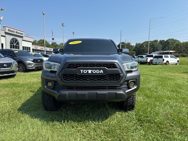 2021 Toyota Tacoma V6 Double Cab photo 2