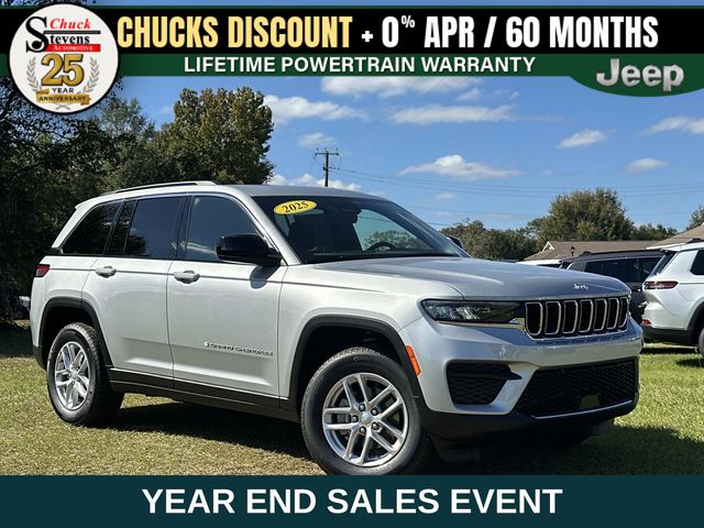 2025 Jeep Grand Cherokee Laredo's photo