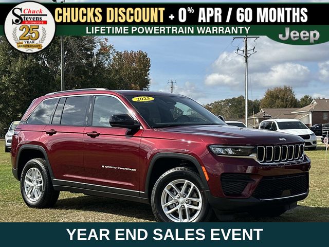 2025 Jeep Grand Cherokee Laredo's photo