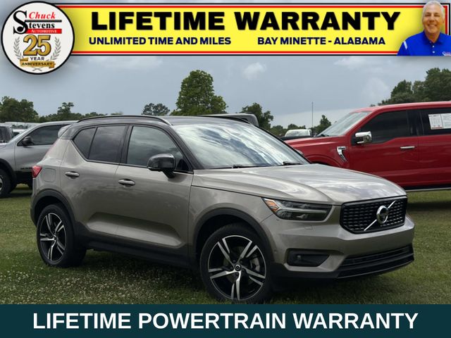 2022 Volvo XC40 T5 R-Design AWD's photo
