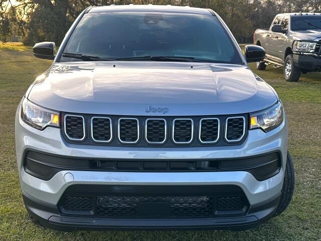 2025 Jeep Compass Sport photo 2