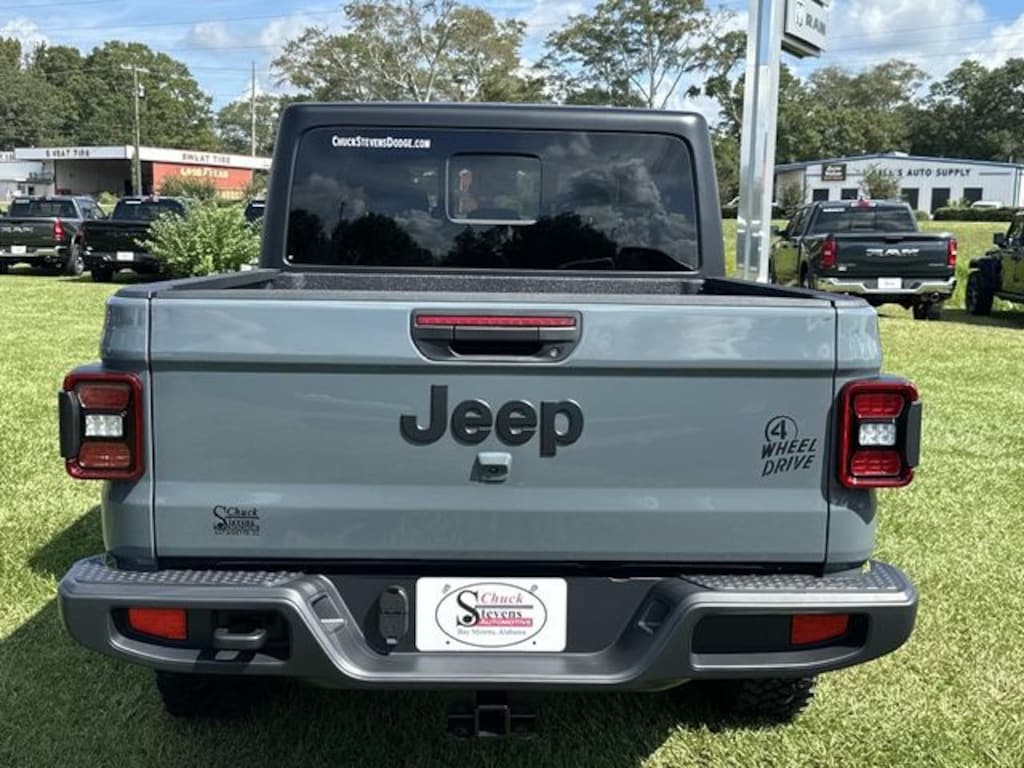 New 2025 Jeep Gladiator Willys Pickup