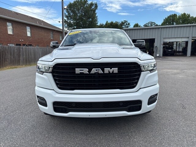 2025 Ram 1500 Laramie photo 2