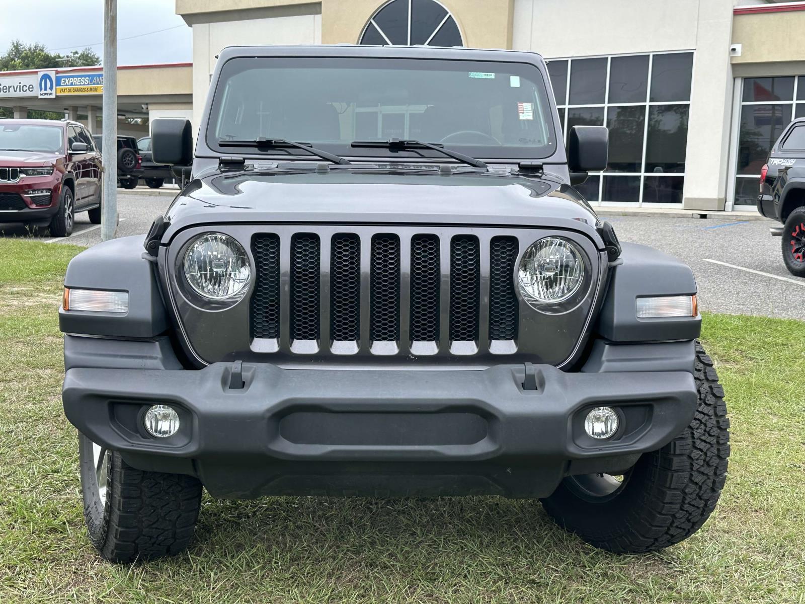 Used 2018 Jeep All-New Wrangler Unlimited Sport S with VIN 1C4HJXDG6JW189445 for sale in Bay Minette, AL