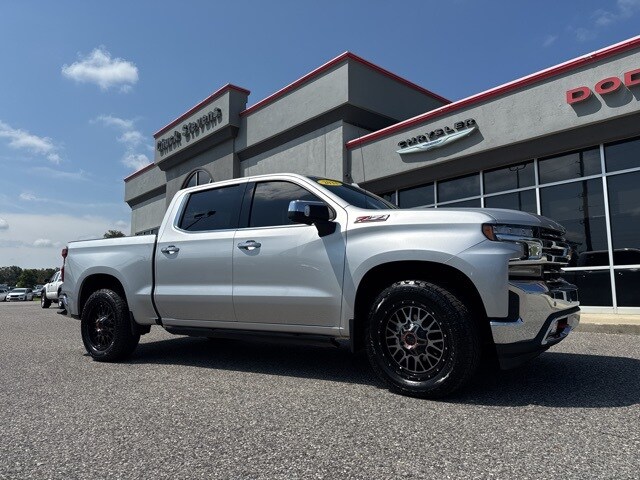 2022 Chevrolet Silverado 1500 LTZ photo 3
