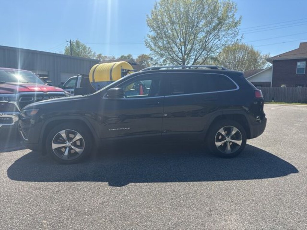 Used 2019 Jeep Cherokee Limited SUV