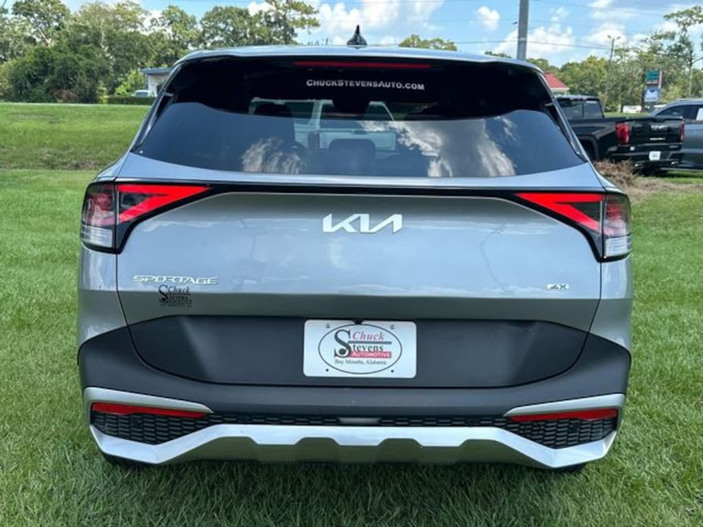 Used 2024 Kia Sportage LX SUV