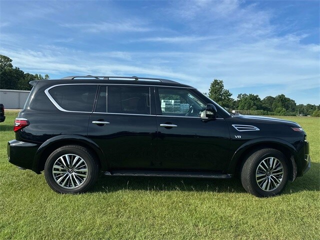 2022 Nissan Armada SL photo 4