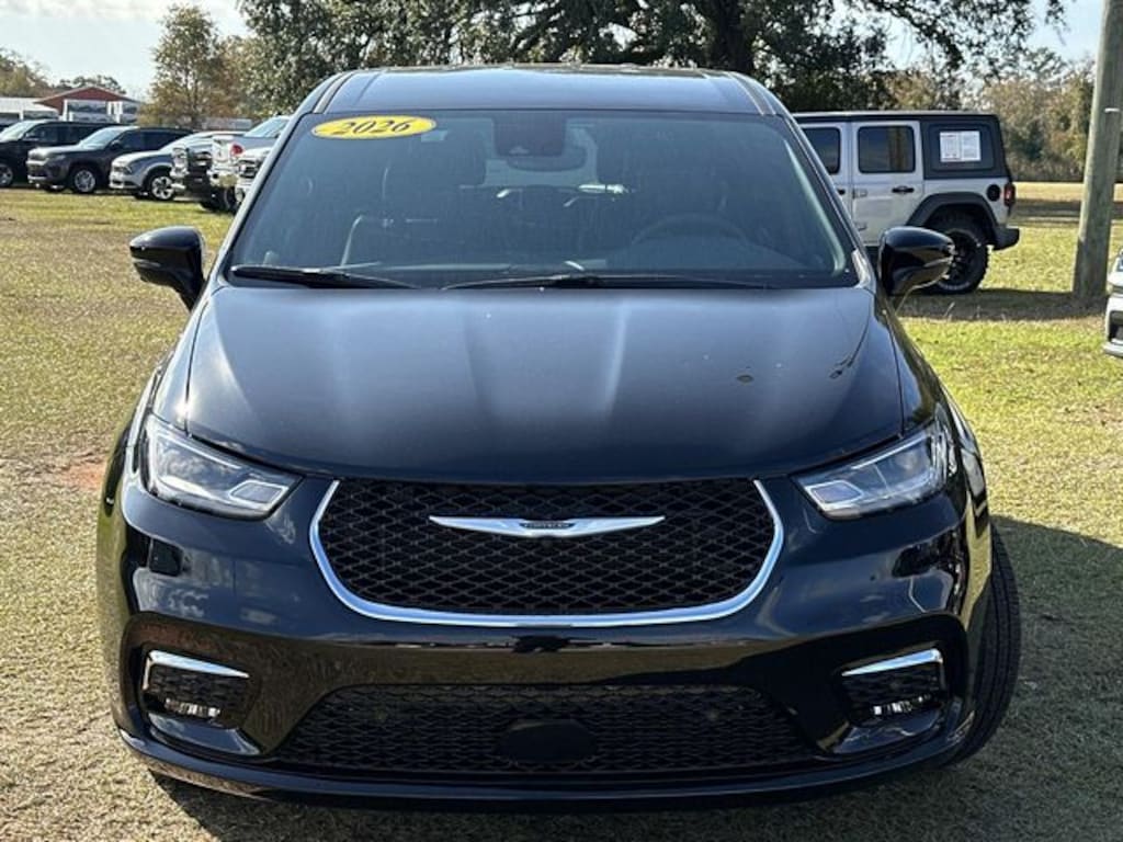 New 2026 Chrysler Pacifica Select Passenger Van