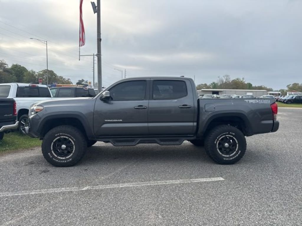 Used 2017 Toyota Tacoma SR Truck